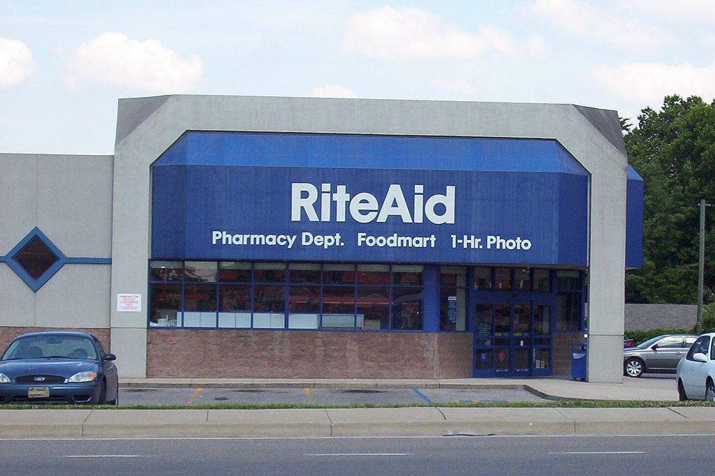 RITE AID CORP reports $306.7  million Q1 loss