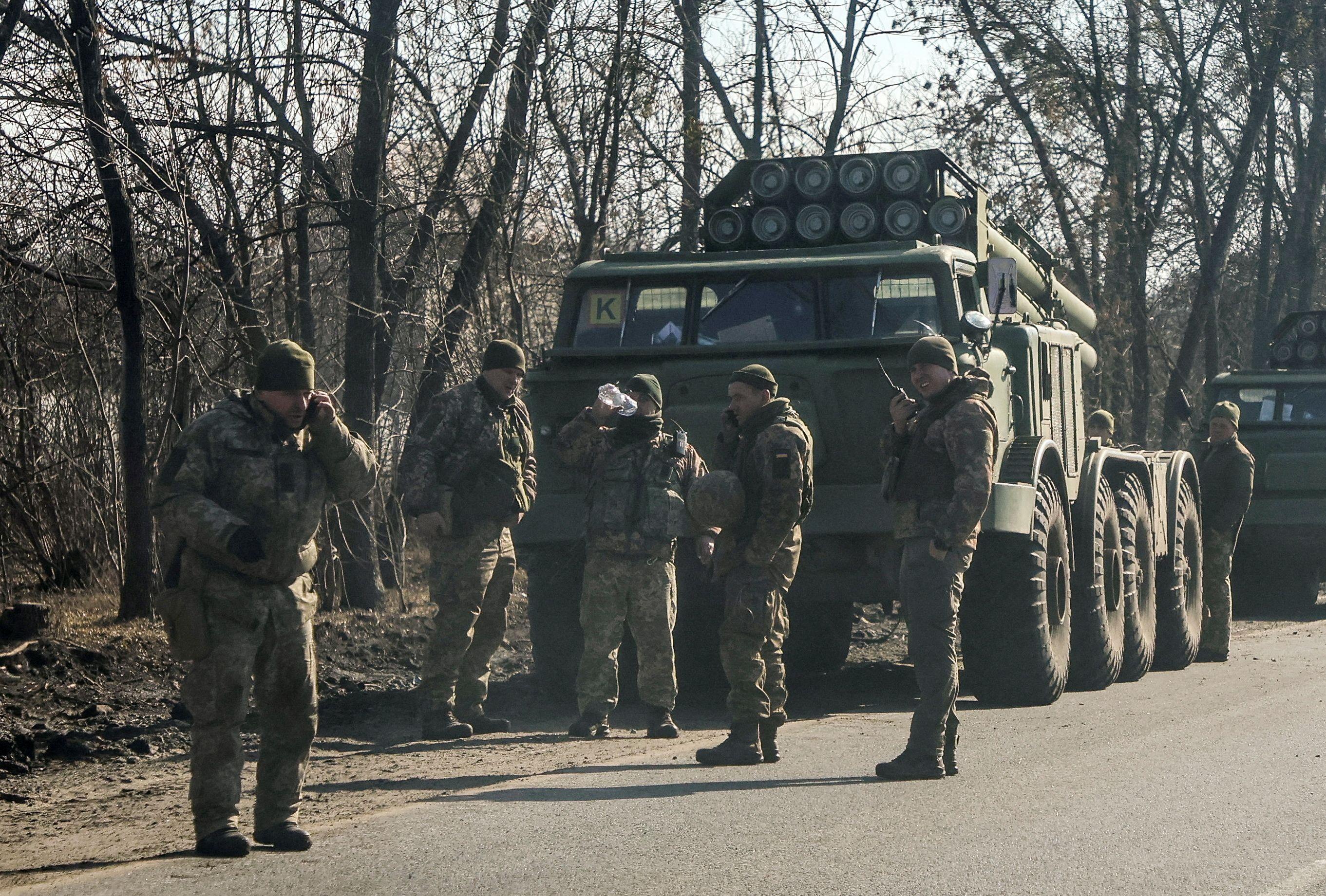 Ukraine says its forces moving toward Izyum