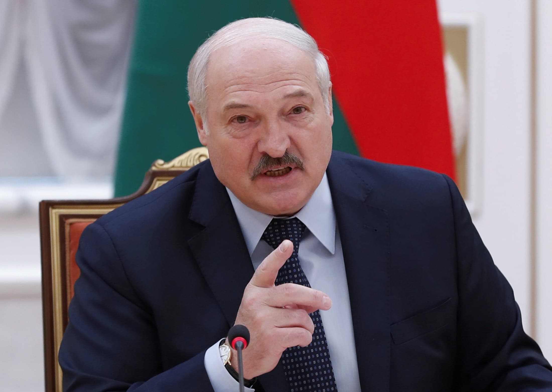 US imposes visa restriction on 100 people associated with Belarus President Lukashenka