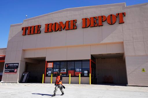 Earns Home Depot