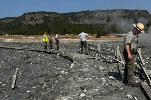 Yellowstone Geyser Explosion