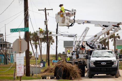 Philanthropy-Galveston-Power Outages