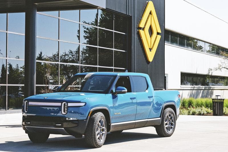 Rivian confirms its March forecast to build 25,000 electric vehicles in 2022