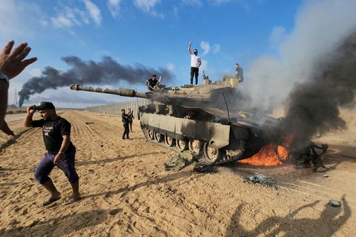 AP PHOTOS: A week of war brings grief to everyday Israelis and Palestinians alike